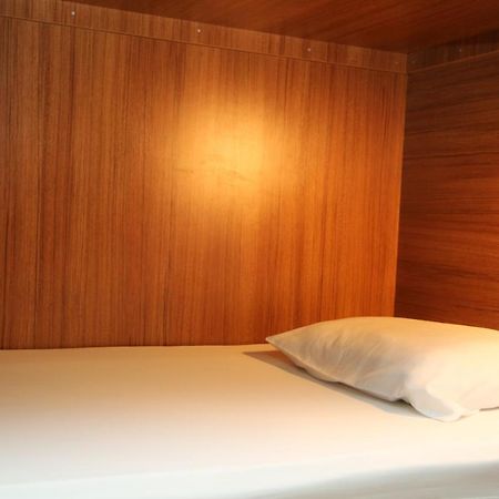 Moon Hostel Pristina Kültér fotó