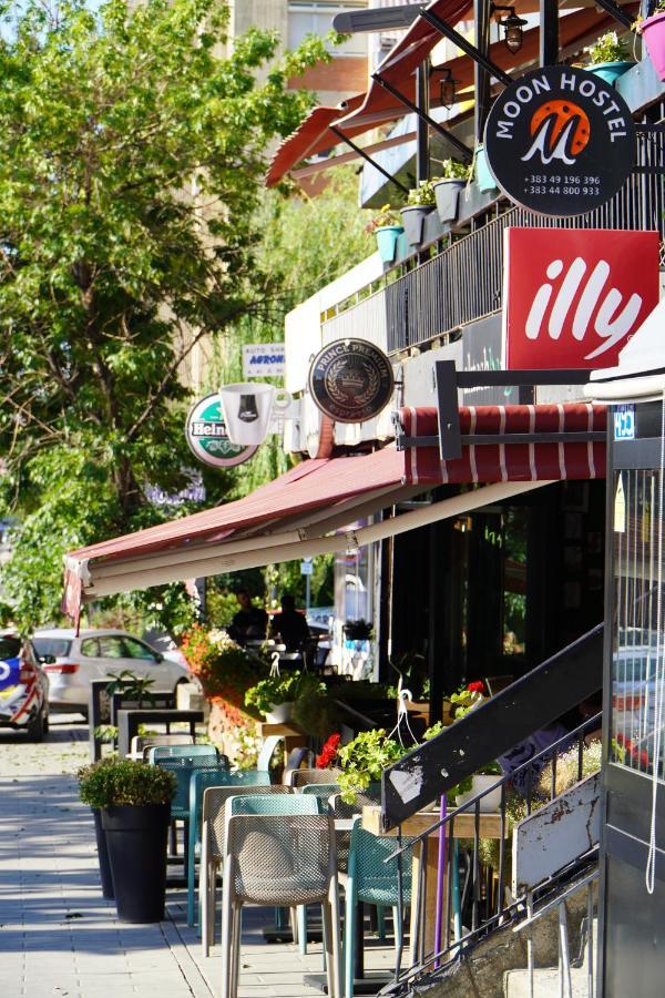 Moon Hostel Pristina Kültér fotó