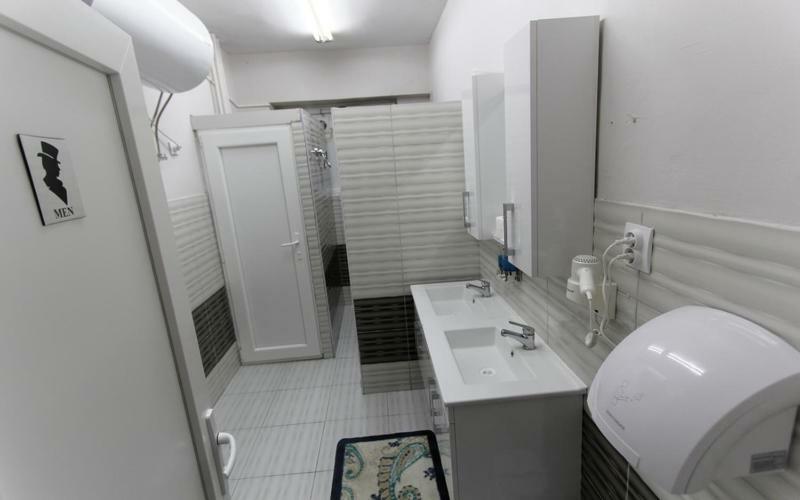 Moon Hostel Pristina Kültér fotó